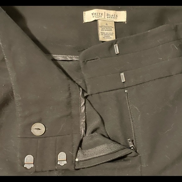 White House Black Market Crepe Shorts Black size 4 - Picture 3 of 4